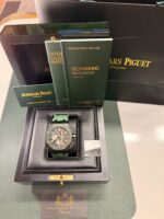 Audemars Piguet Royal Oak Offshore Chronograph "Tactical Green" - Imagem 2